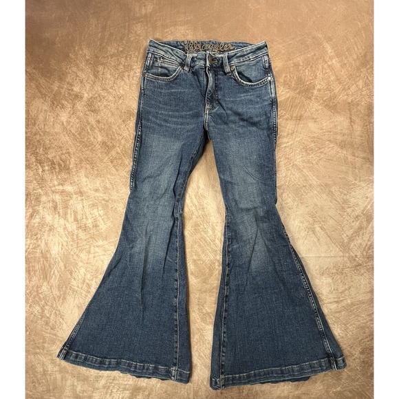 Wrangler Denim - Women's Wranglers 25/30 Retro High Waist Flare Leg Denim Jeans
